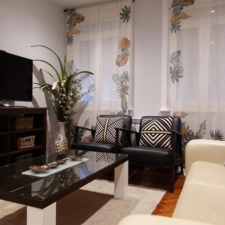 Centrico Y Acogedor Piso Con Garaje Apartment A Coruna Bagian luar foto